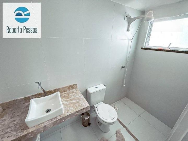 wc sute 02