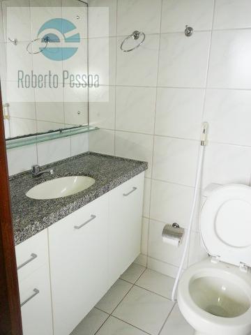 wc sute 01