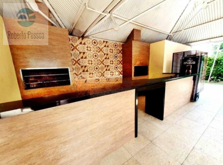deck com churrasqueira