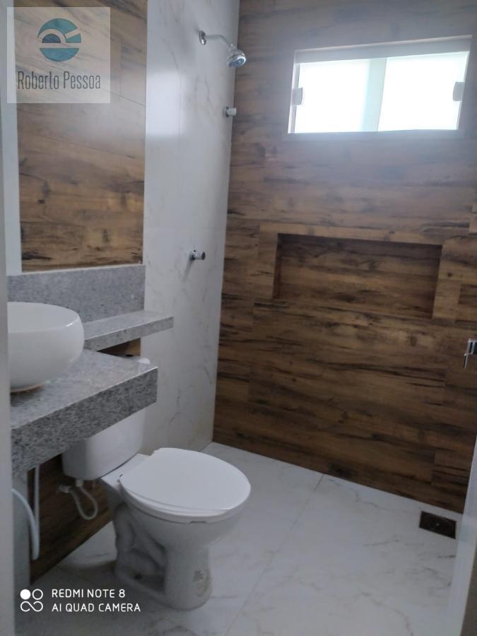 wc sute 02