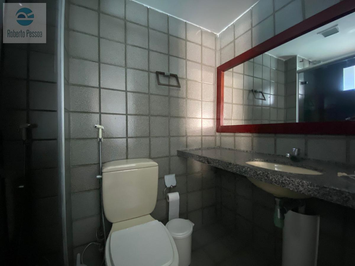 wc sute 03