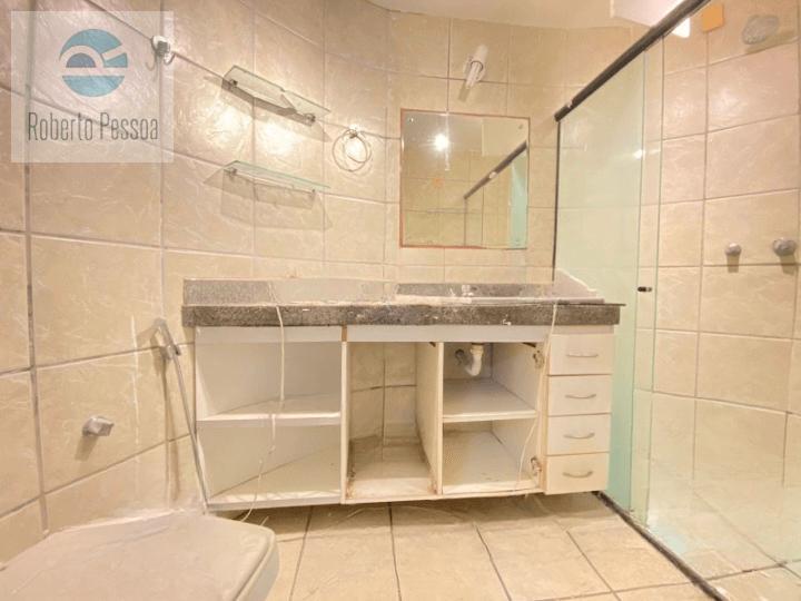 wc sute 02