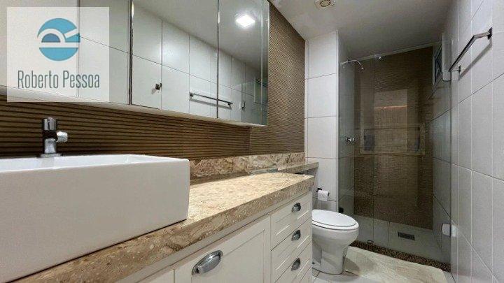 wc sute 02