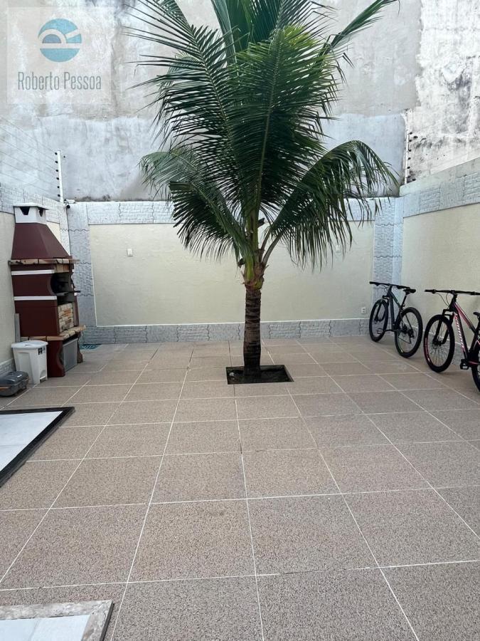 quintal com churrasqueira