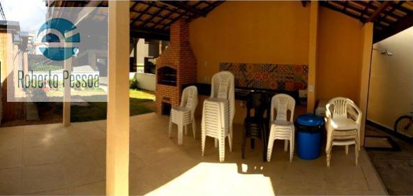 deck com churrasqueira