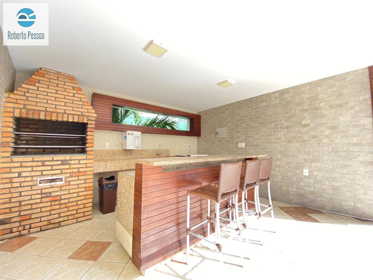 deck com churrasqueira